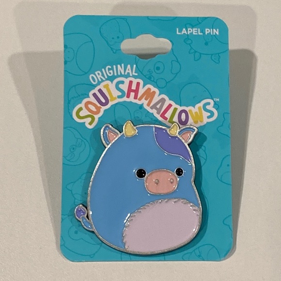 Squishmallows Accessories - Squishmallow Clayton the Cow Label Pin